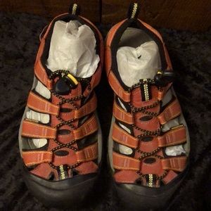 EUC KEEN Newport 8.5M